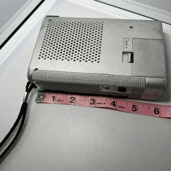 Sanyo Cassette Tape Voice Recorder M1002 (Working) - Picture 4 of 8